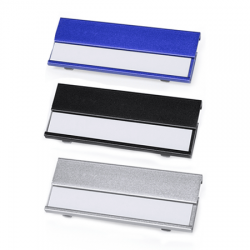 Badge nominatif en metal